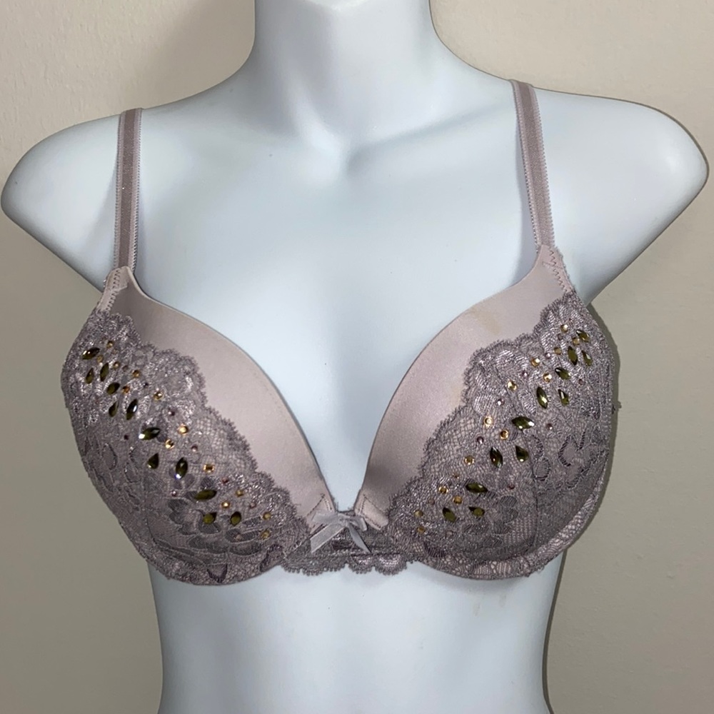 Victoria’s Secret l Very Sexy Push Up Bra Size 34C